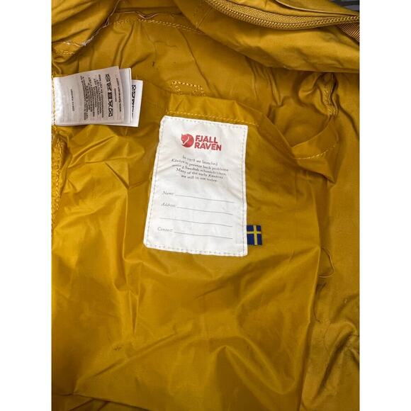 Fjallraven Kanken Backpack Zippered Adjustable Straps Yellow - Picture 7 of 8